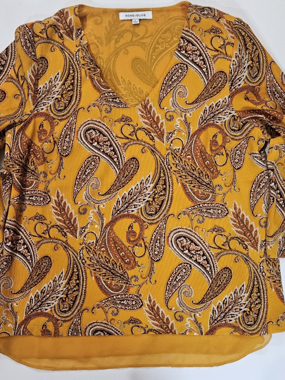 Rose & Olive Blouse‎ Womens Size Large Mustard Gold Rust Paisley Old Money Top